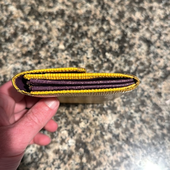 Louis Vuitton Epi Sarah Long Wallet - Picture 7 of 7